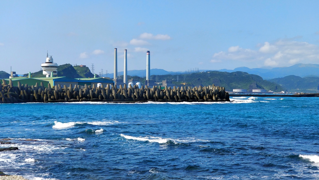 台湾之声,尊敬的听众朋友们,共话未来